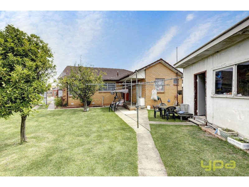 6 Hepburn Street, Dallas VIC 3047