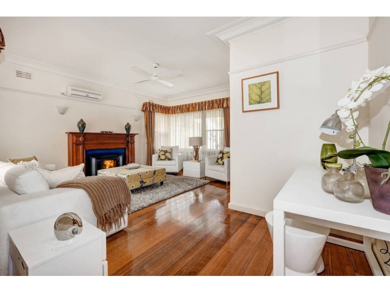 76 Xavier Street, Oak Park VIC 3046
