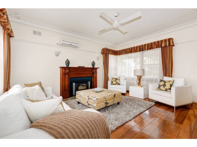 76 Xavier Street, Oak Park VIC 3046