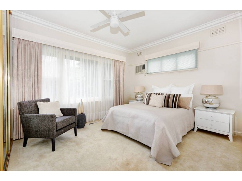 76 Xavier Street, Oak Park VIC 3046