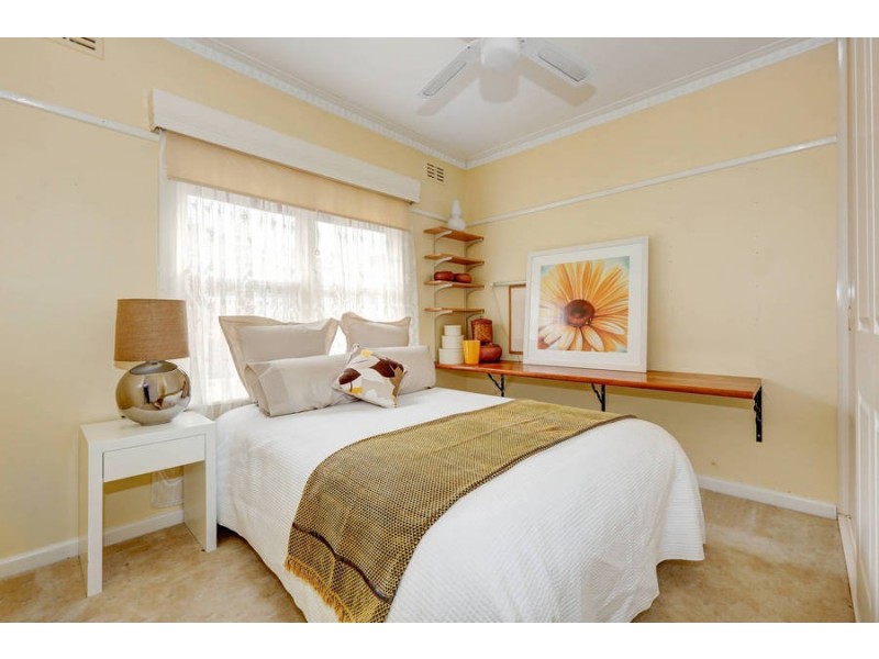 76 Xavier Street, Oak Park VIC 3046