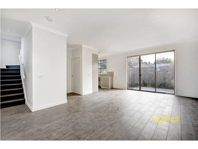 2/67 Hubert Avenue, Glenroy VIC 3046