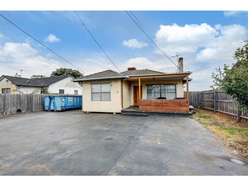 18 Keith Crescent, Broadmeadows VIC 3047