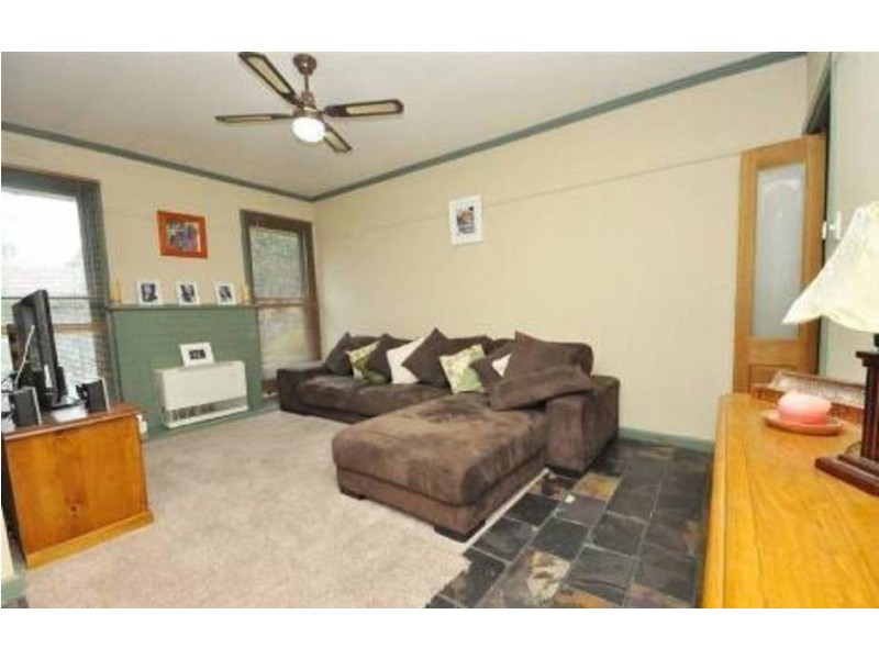 15 Avalon Avenue, Broadmeadows VIC 3047