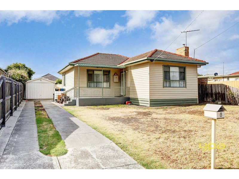 6 Mackinnon Grove, Glenroy VIC 3046