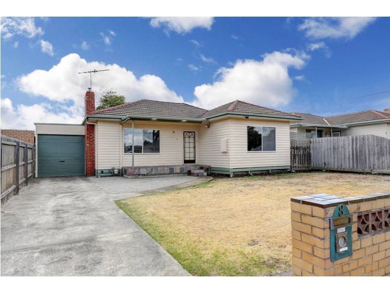 8 Mackinnon Grove, Glenroy VIC 3046
