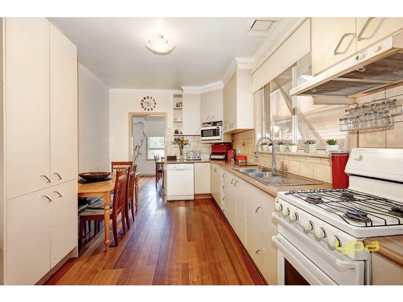 7 Watt Avenue, Oak Park VIC 3046