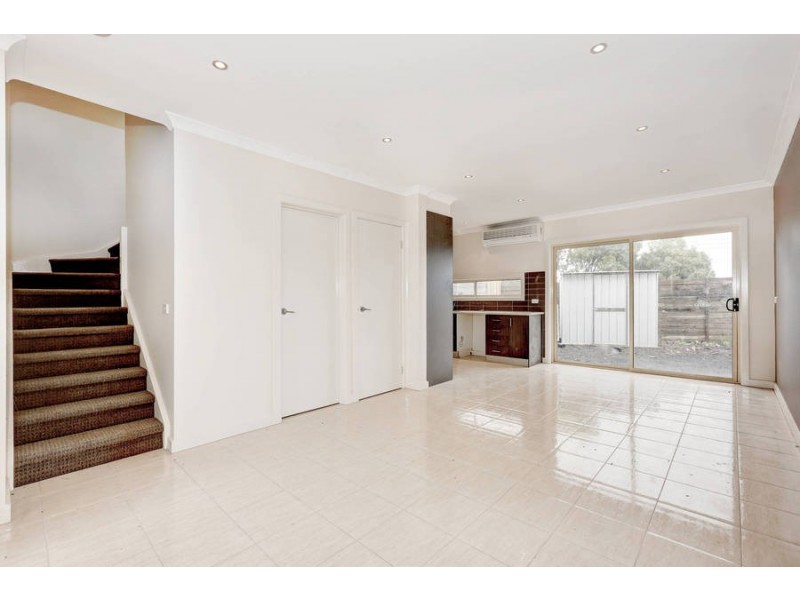 4/17 Colin Court, Broadmeadows VIC 3047