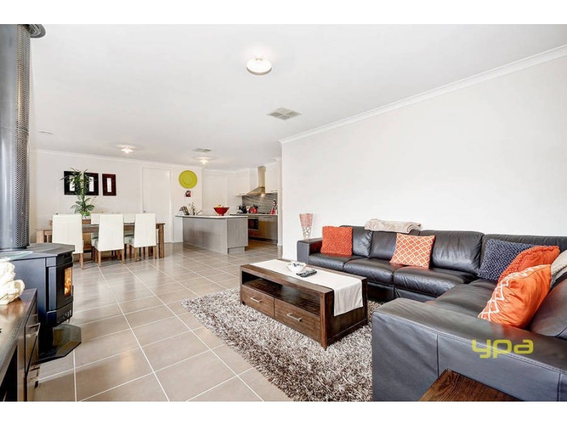 88 Huntington Drive, Craigieburn VIC 3064