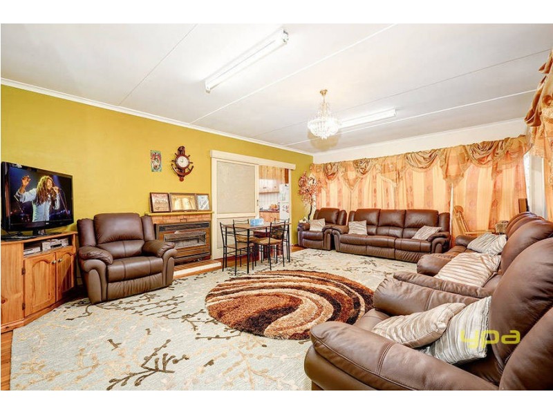 12 Ouyen Court, Dallas VIC 3047