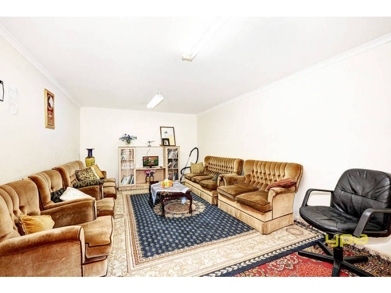 12 Ouyen Court, Dallas VIC 3047