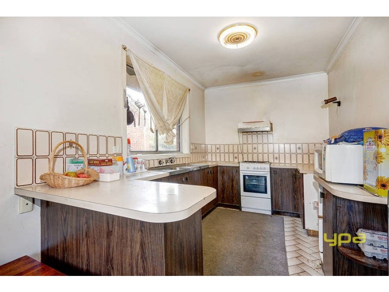 8 Kinnaird Street, Jacana VIC 3047