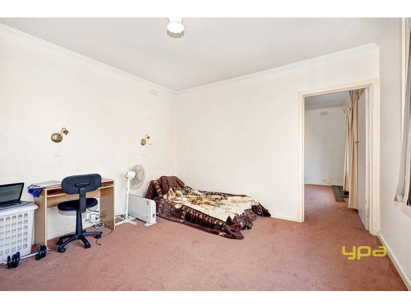 8 Kinnaird Street, Jacana VIC 3047