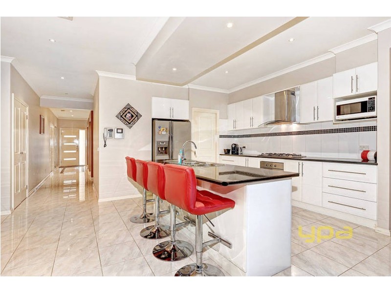 32 Morwell Crescent, Dallas VIC 3047