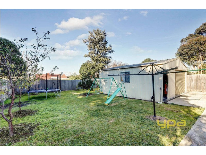 32 Warragul Street, Dallas VIC 3047