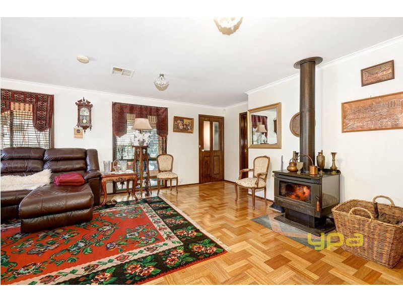 4 Gorrie Place, Glenroy VIC 3046