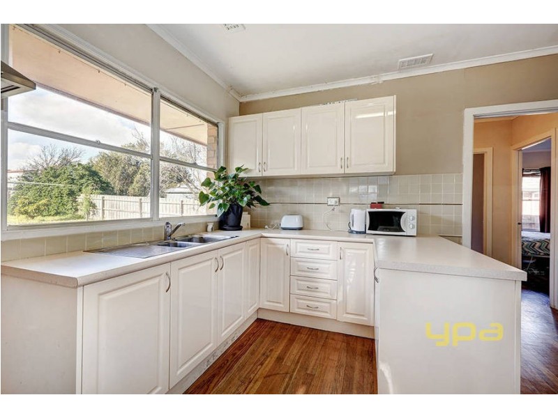 64 Sunset Boulevard, Jacana VIC 3047