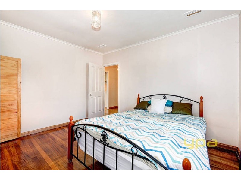 64 Sunset Boulevard, Jacana VIC 3047