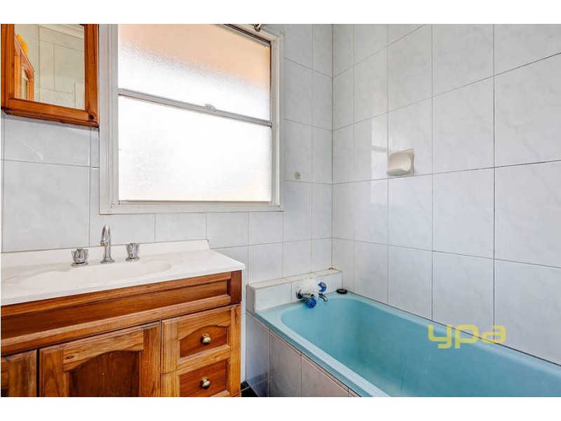 64 Sunset Boulevard, Jacana VIC 3047