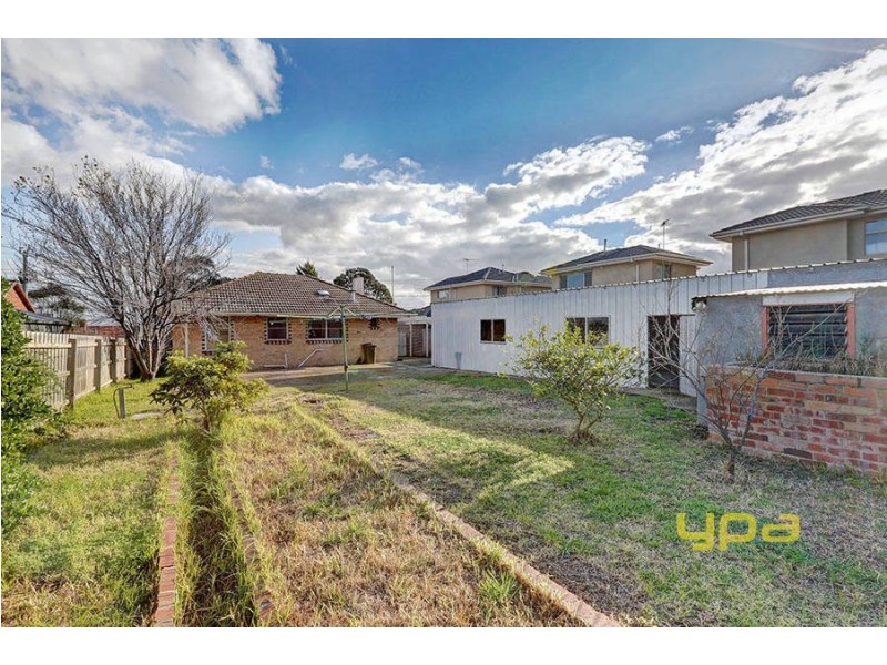 64 Sunset Boulevard, Jacana VIC 3047