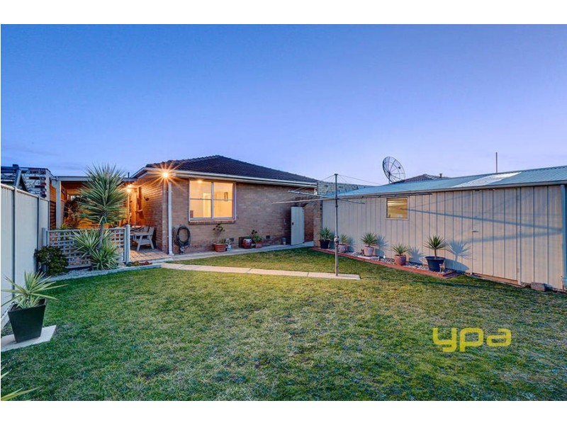 27 Colac Street, Dallas VIC 3047