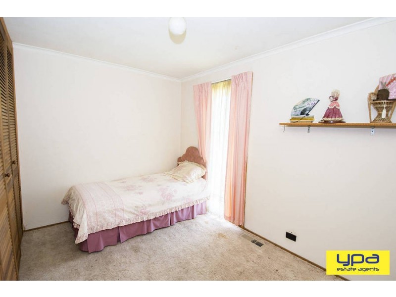 12 Fraser Court, Jacana VIC 3047