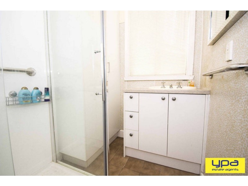 32 Mitchell Street, Glenroy VIC 3046