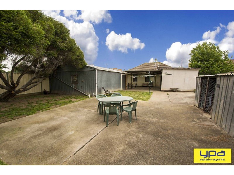32 Mitchell Street, Glenroy VIC 3046