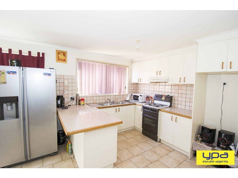 2/10-12 Avalon Avenue, Broadmeadows VIC 3047