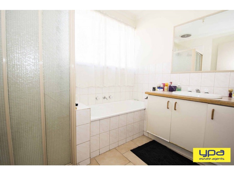 2/10-12 Avalon Avenue, Broadmeadows VIC 3047