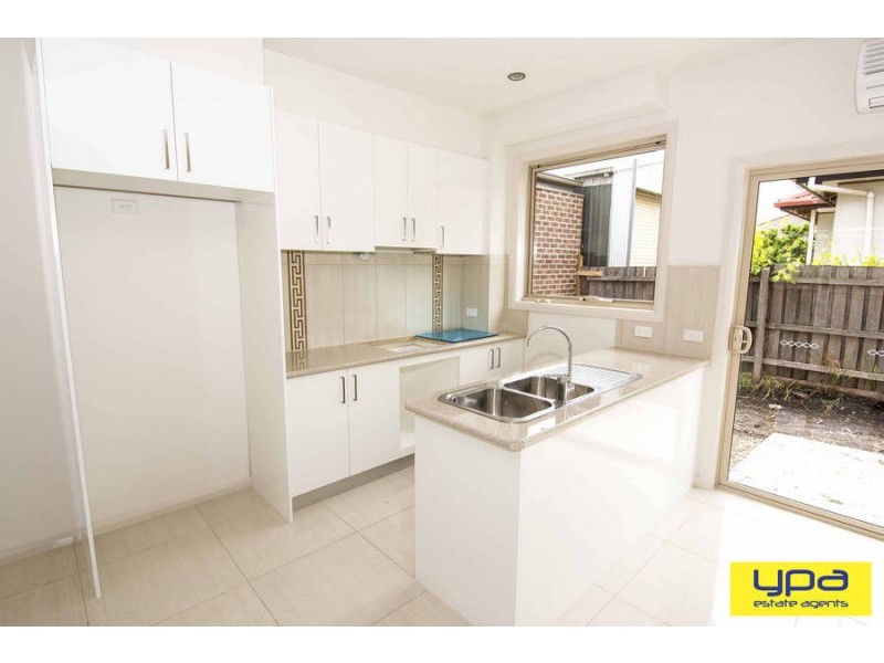 2/31 Lahinch Street, Broadmeadows VIC 3047