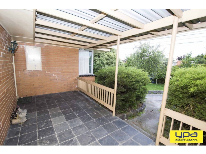 17 Kilmore Crescent, Dallas VIC 3047