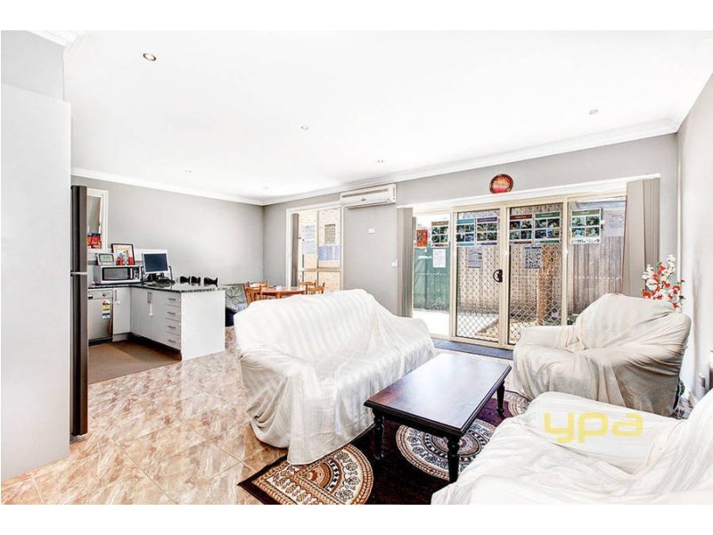 2/12 Sandra Court, Fawkner VIC 3060