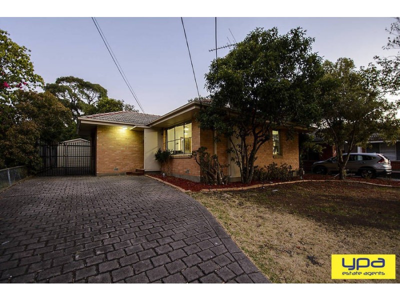 106 Sunset Boulevard, Jacana VIC 3047