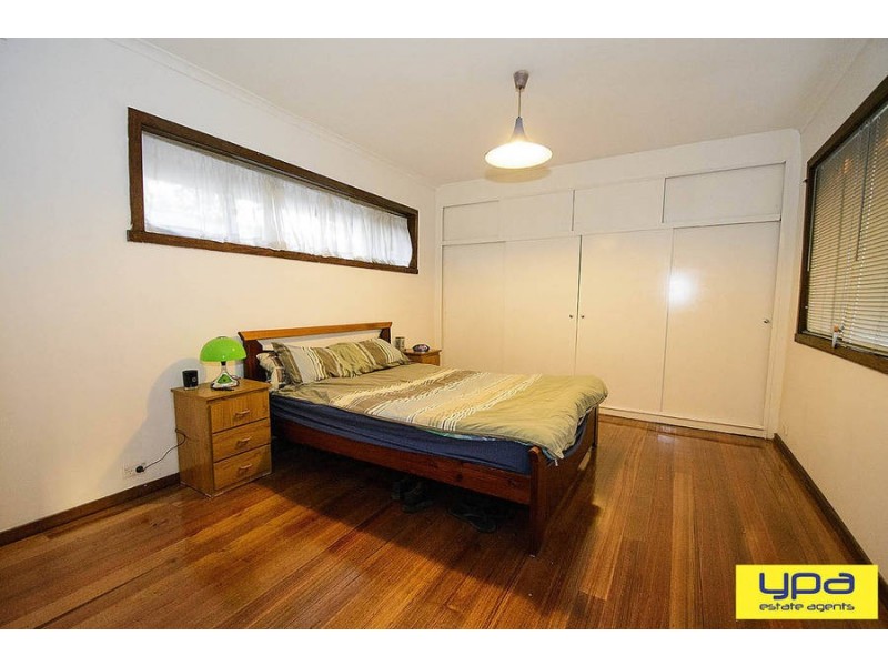 106 Sunset Boulevard, Jacana VIC 3047