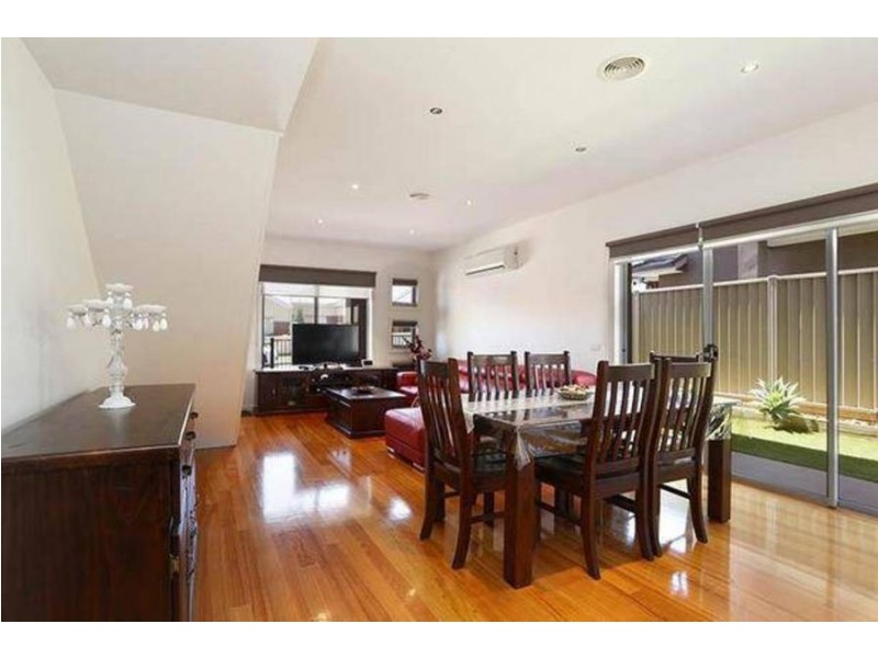 2 GERVASE AVENUE, Glenroy VIC 3046