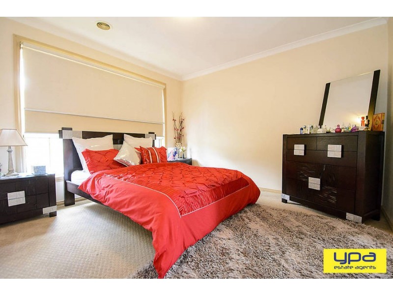 8 Cornell Close, Dallas VIC 3047