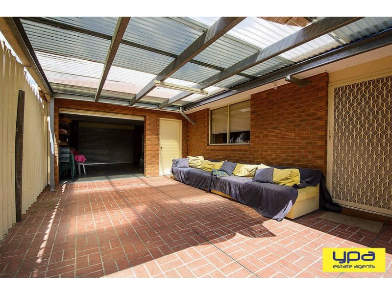8 Cornell Close, Dallas VIC 3047