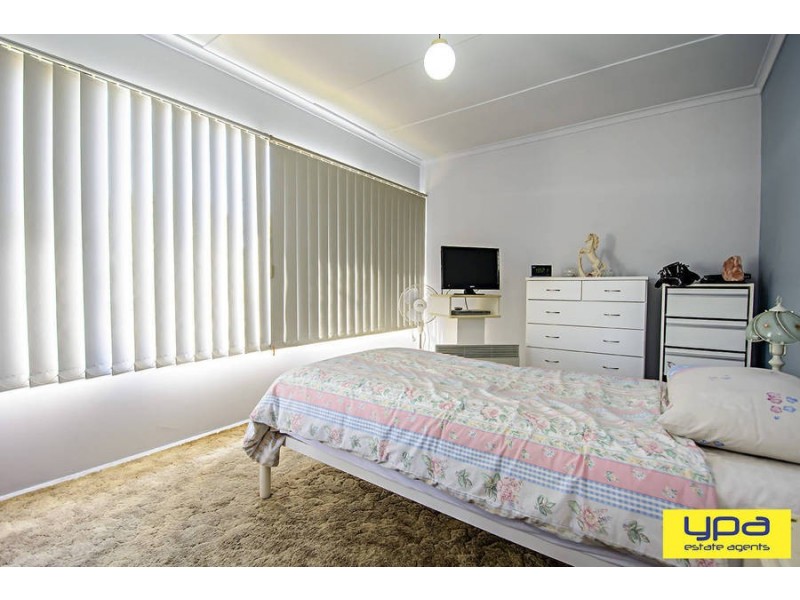 17 Apollo Crescent, Dallas VIC 3047