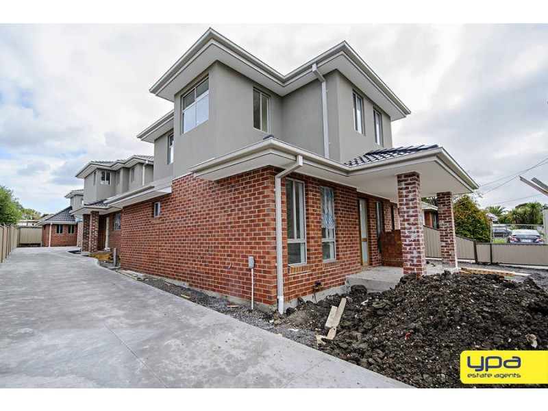 2&3/23 WARANGA CRESCENT, Broadmeadows VIC 3047