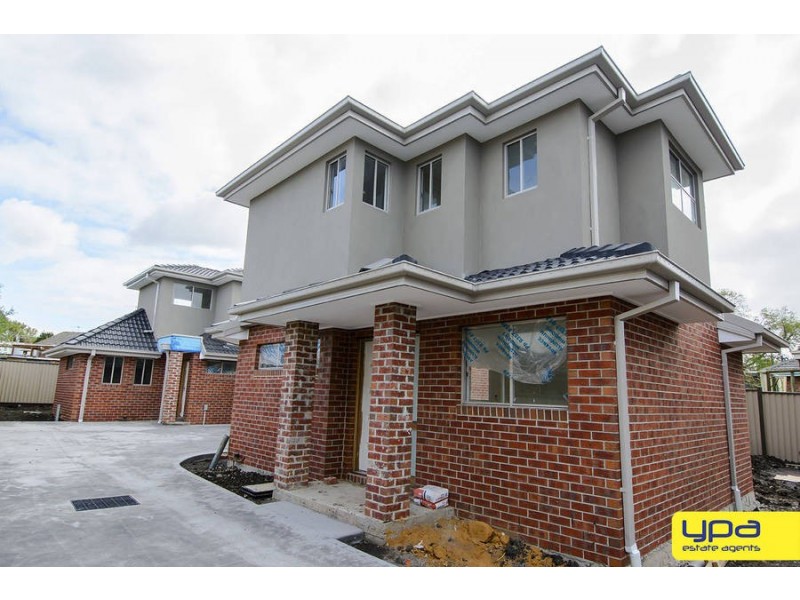 2&3/23 WARANGA CRESCENT, Broadmeadows VIC 3047