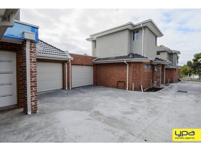 2&3/23 WARANGA CRESCENT, Broadmeadows VIC 3047