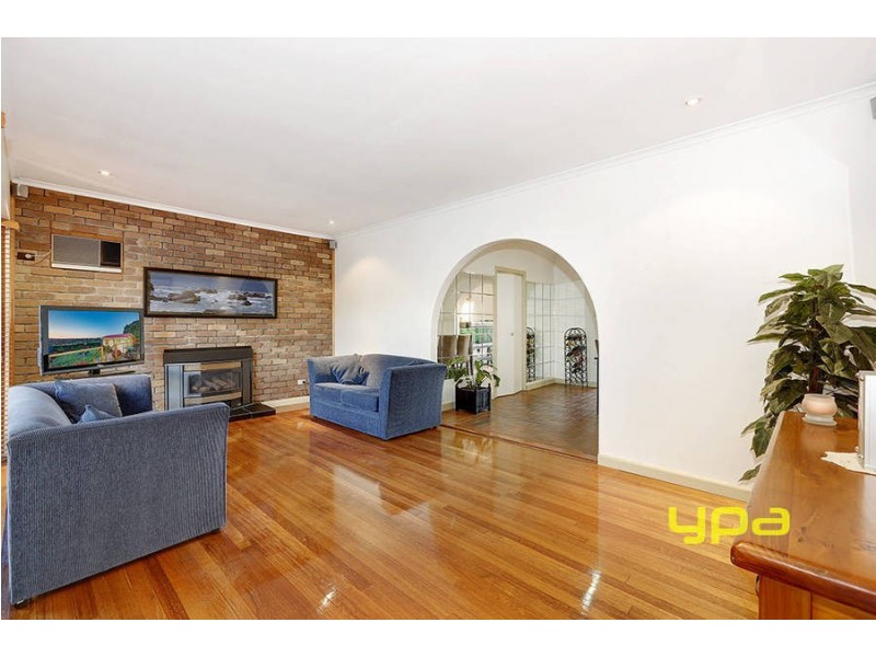 151 Sunset Boulevard, Jacana VIC 3047