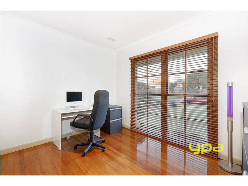 151 Sunset Boulevard, Jacana VIC 3047
