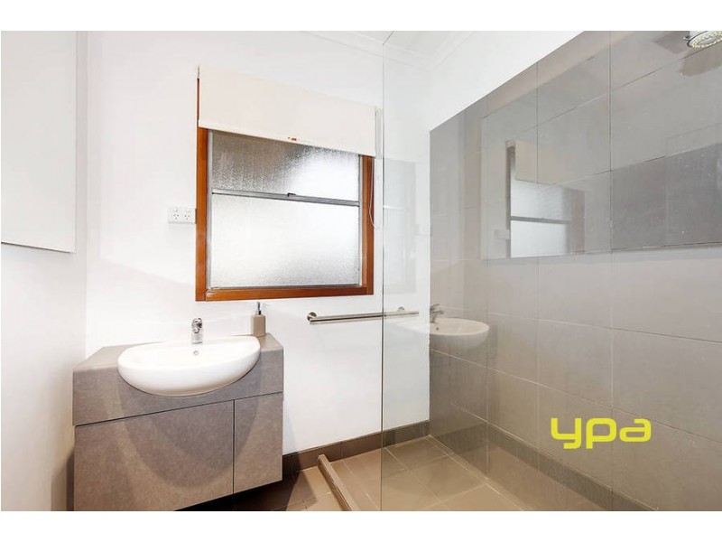 151 Sunset Boulevard, Jacana VIC 3047