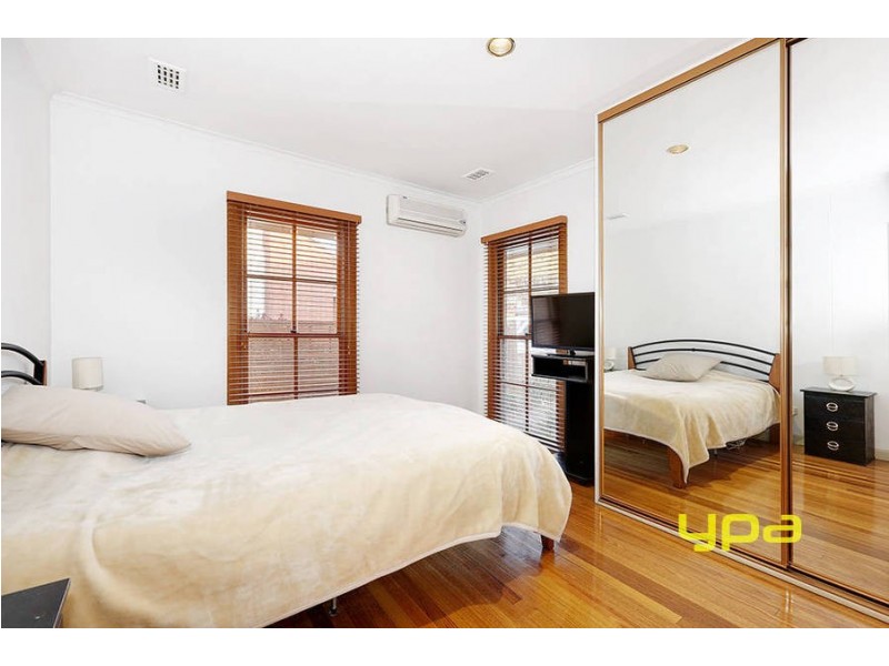 151 Sunset Boulevard, Jacana VIC 3047