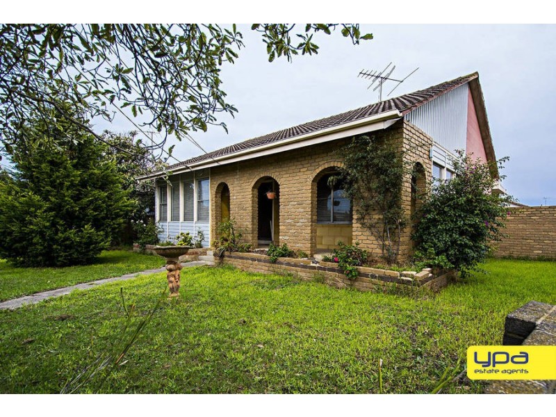 11 GOSFORD CRESCENT, Broadmeadows VIC 3047