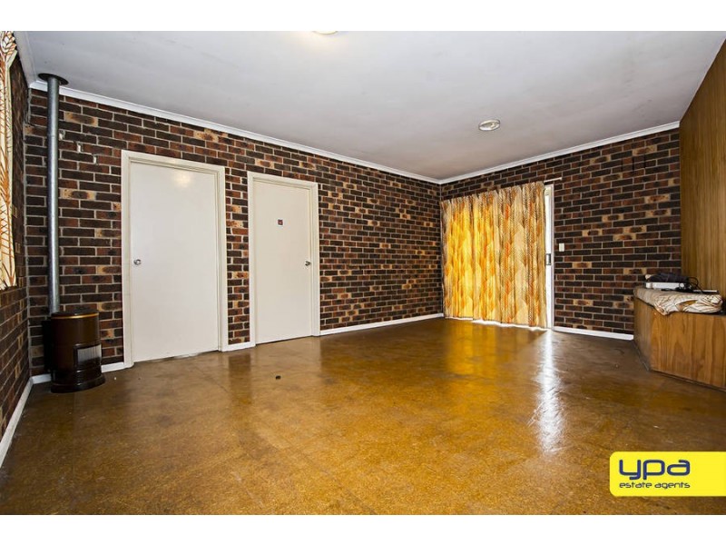 11 GOSFORD CRESCENT, Broadmeadows VIC 3047