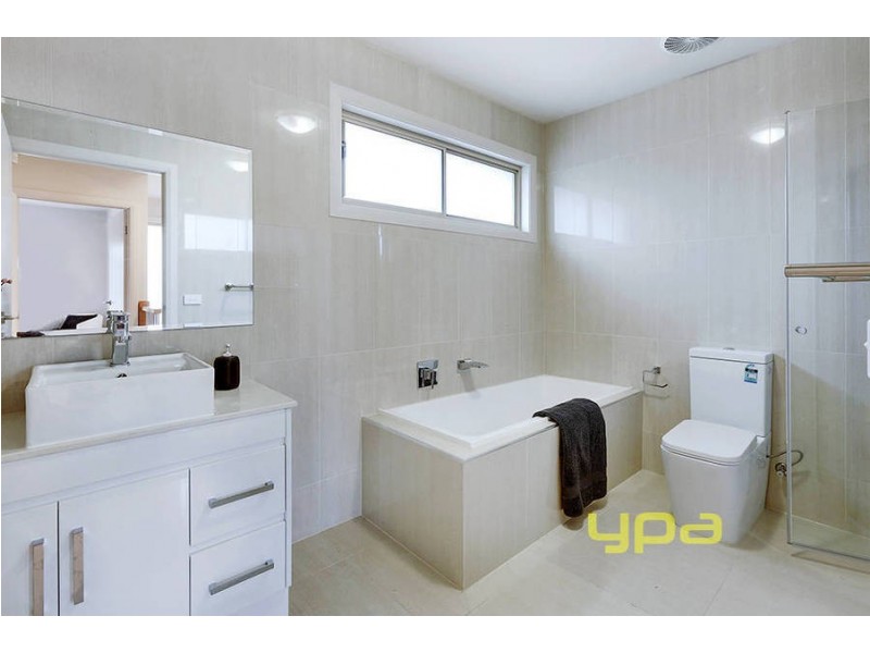 2/34 KITCHENER STREET, Broadmeadows VIC 3047