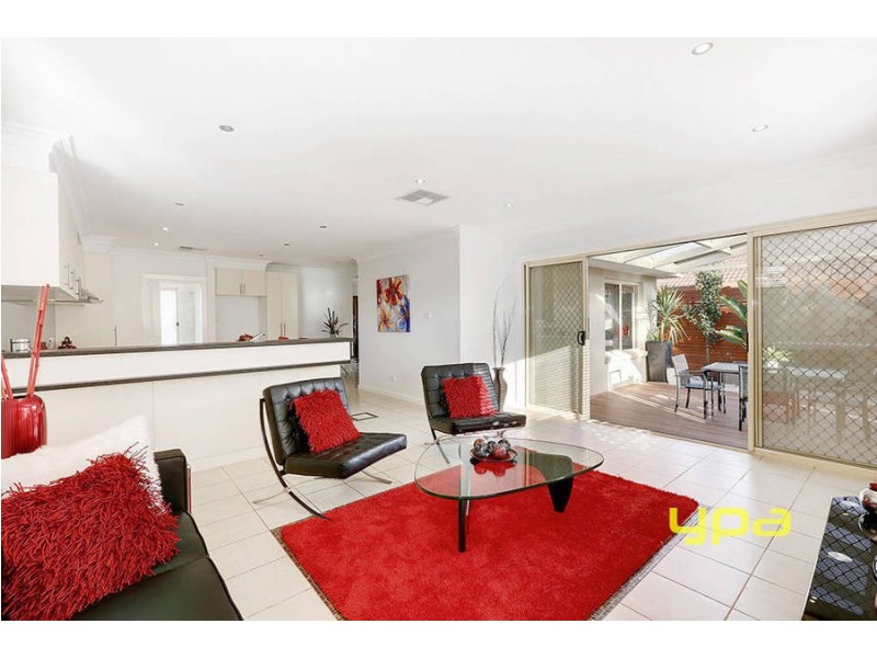 27 MORLEY STREET, Glenroy VIC 3046